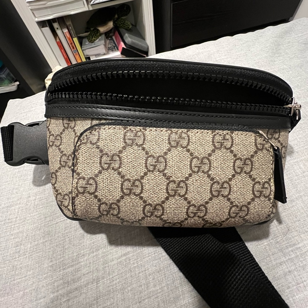 Gucci front pocket belt bag